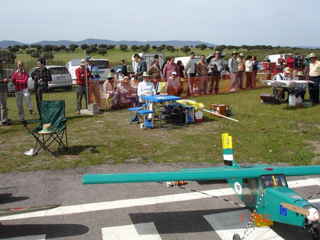 Download B06000380 (640Wx480H)